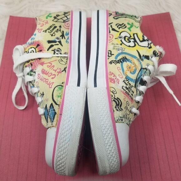 STEVE MADDEN."DREAMS COME TRUE" SNEAKERS. SIZE 6.5 - Picture 13 of 16